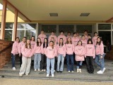 9.B má MIKINY!